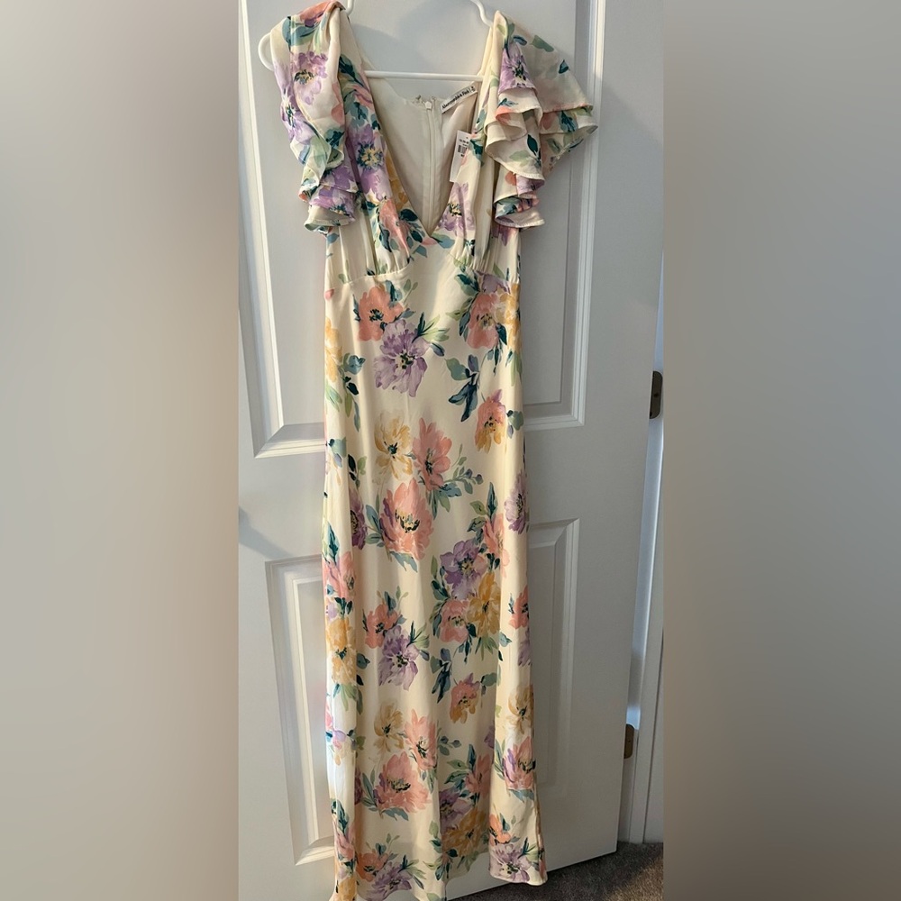 Abercrombie & Fitch Cream Floral Maxi Dress NWT